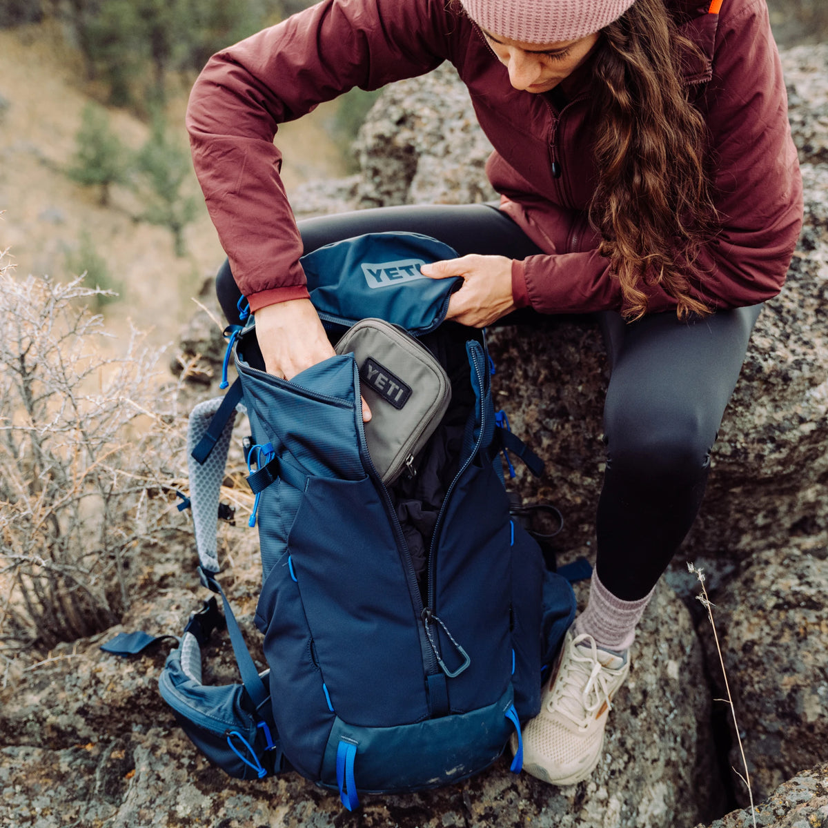 40L Women's Hiking Pack - US 2126
